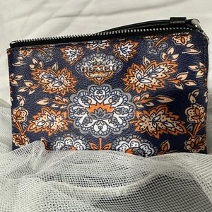Small Corner Zip Coach Wristlet